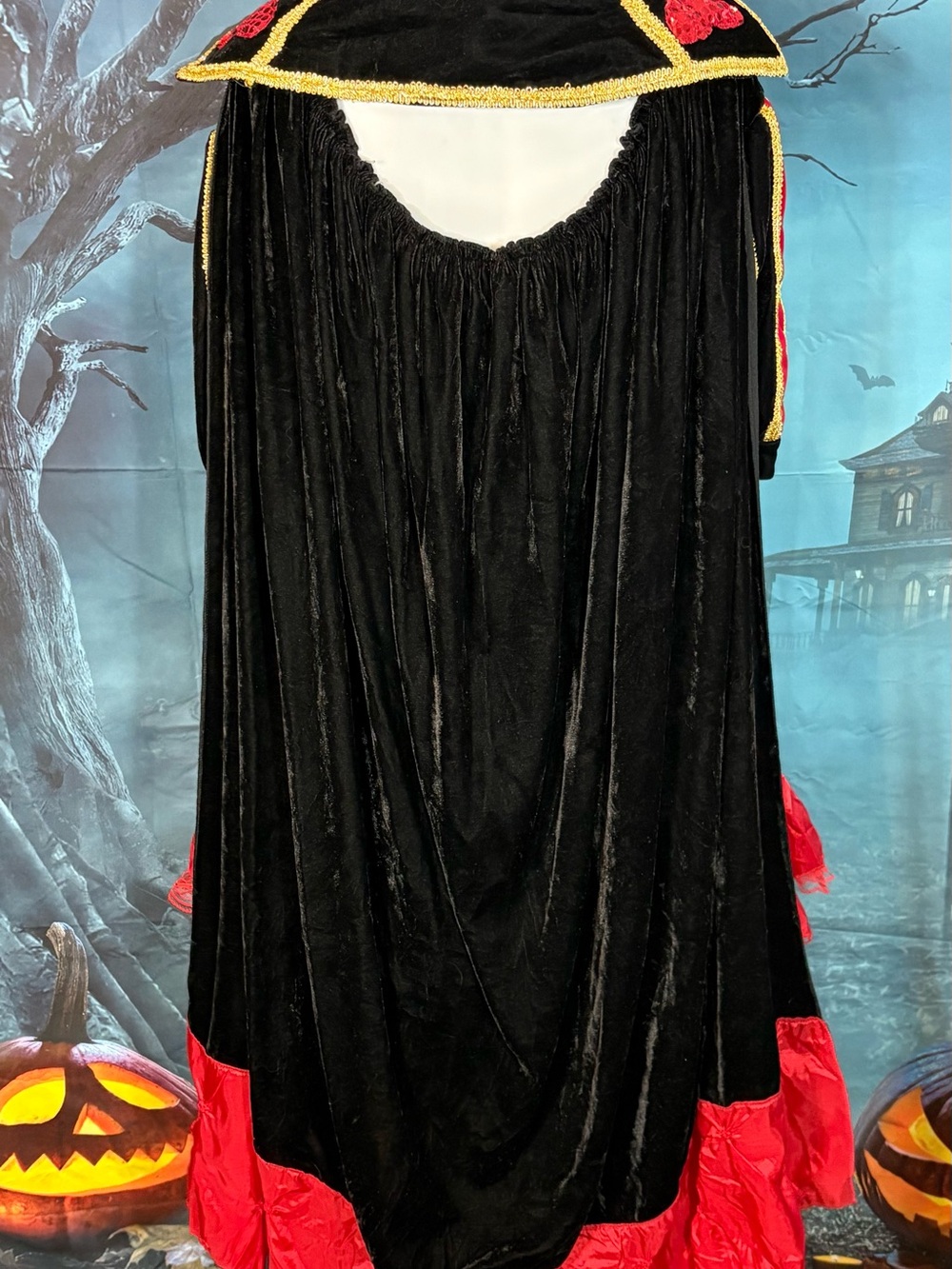 Spirit Halloween Heart Breaker Costume w/ACCESSORIES!!! - Picture 9 of 15